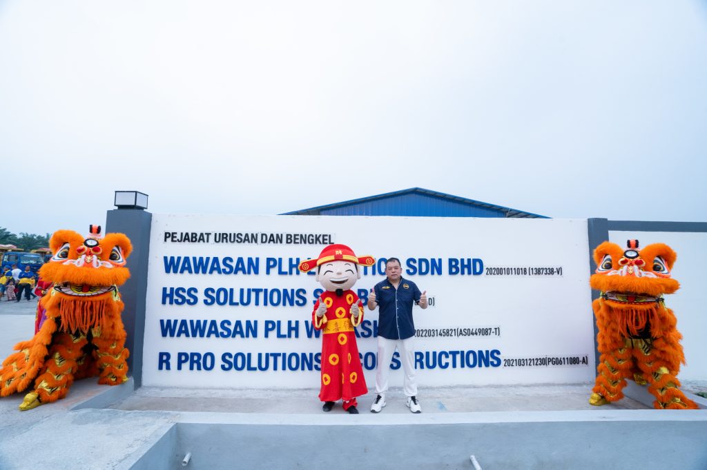 As a premier earthwork contractor in Malaysia, we specialize in providing comprehensive earthworks and landfill services, serving as the cornerstone for land development and construction projects nationwide.